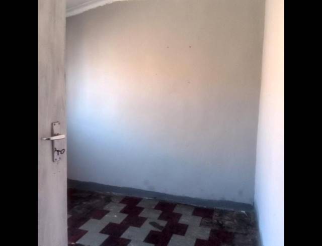 2 BEDROOM PROPERTY TO RENT IN MAPETLA